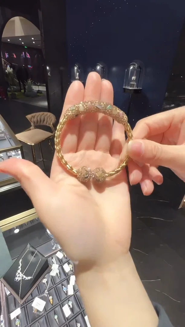 【闪购商品】碧玺手镯未镶嵌63【】