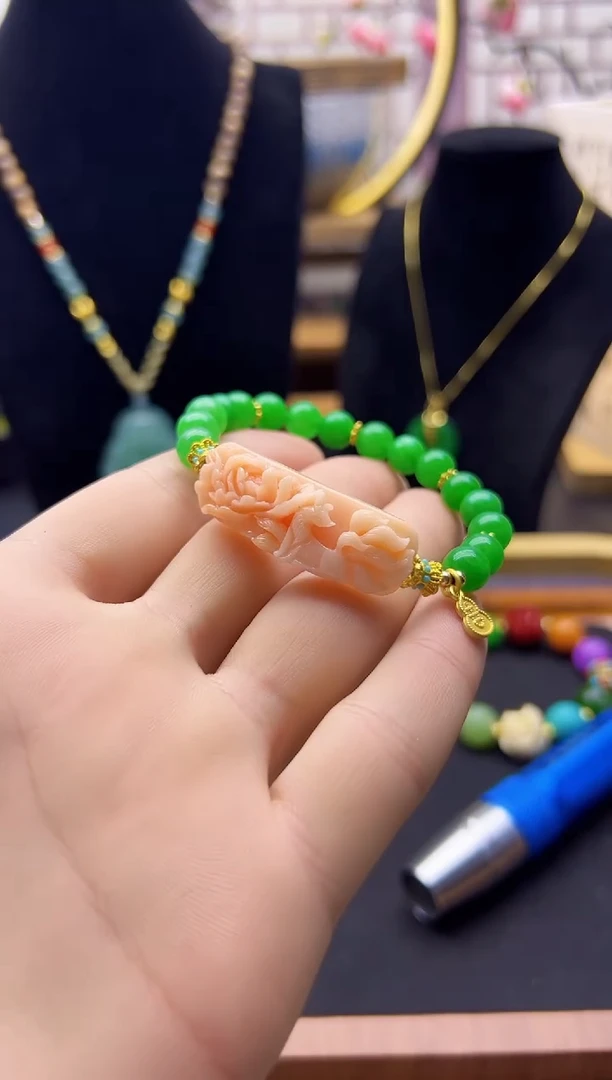 【闪购商品】翡翠颈饰14K金镶嵌S68