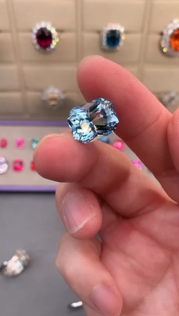 未镶嵌托帕石珠宝奇石10ct-25-3-19