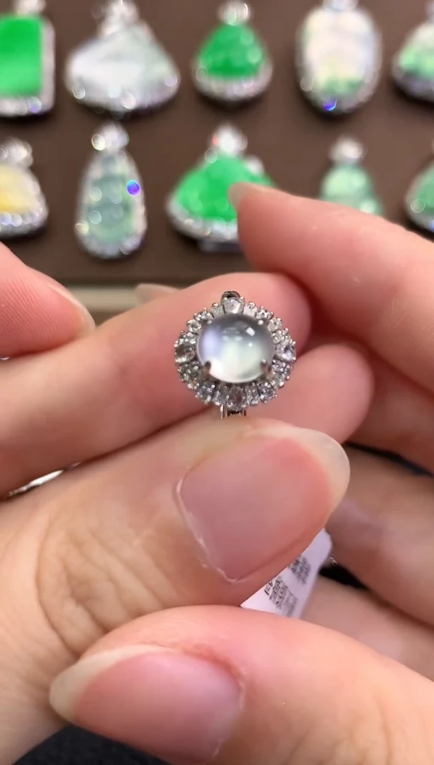 翡翠戒指18K金镶嵌春日珠宝 B36
