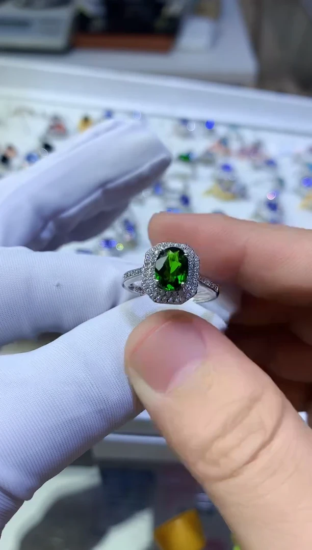 【闪购商品】透辉石戒指银S925镶嵌........