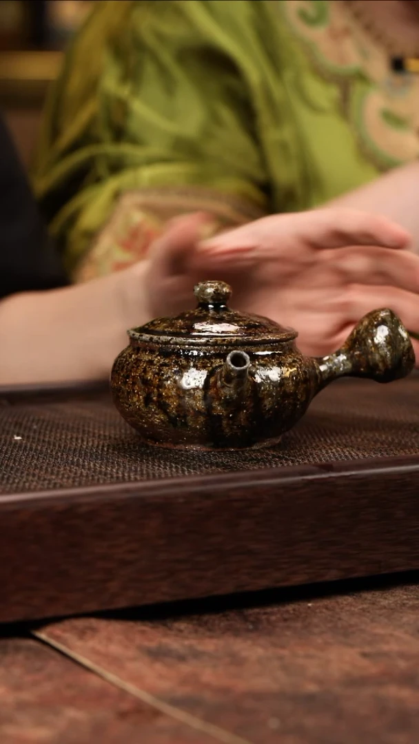 茶壶紫砂沉香木柴烧唐羽壶