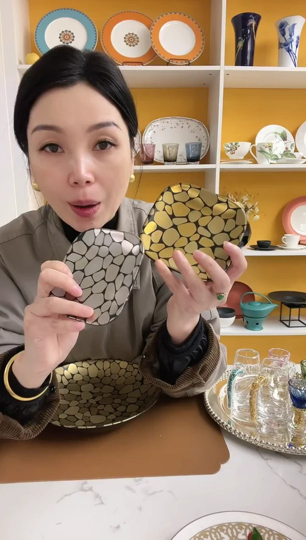 瓷阿联酋rak 波点方盘2个