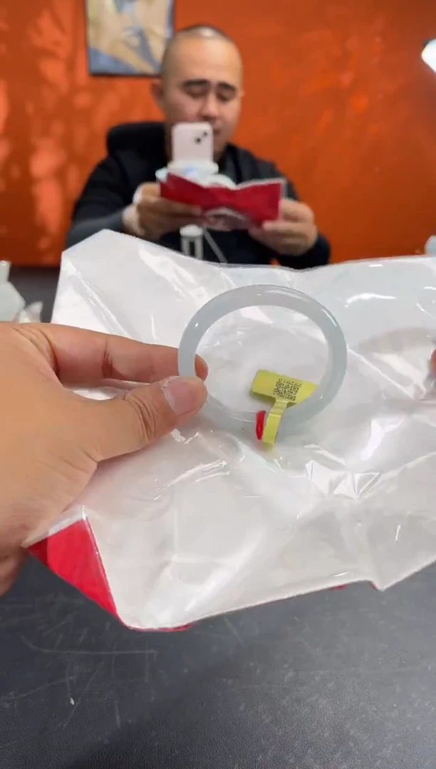 未镶嵌手镯翡翠10