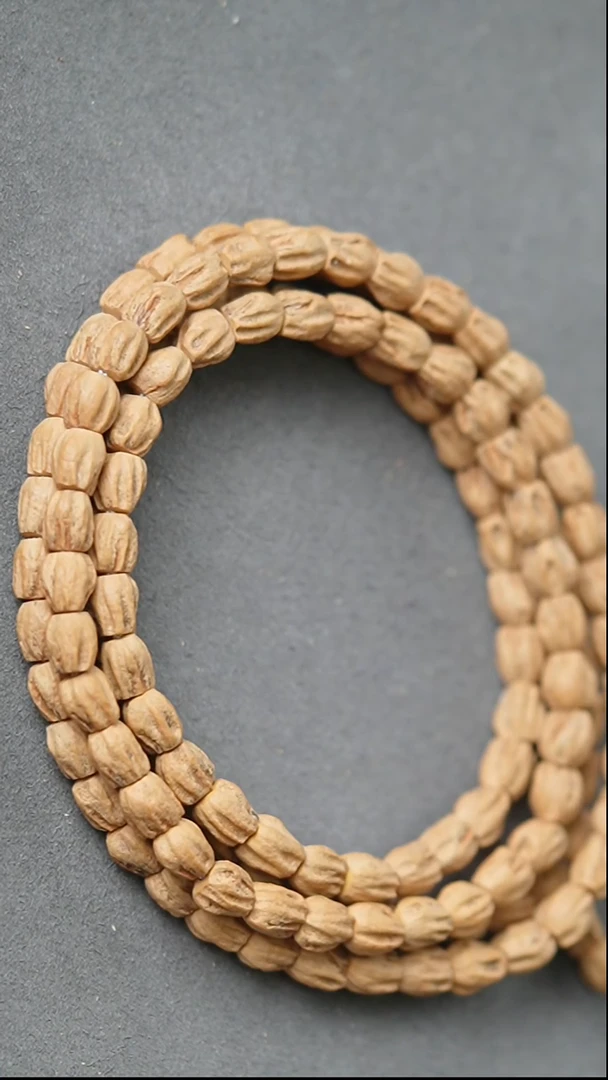 【闪购商品】柏香籽/百香籽吊坠云端