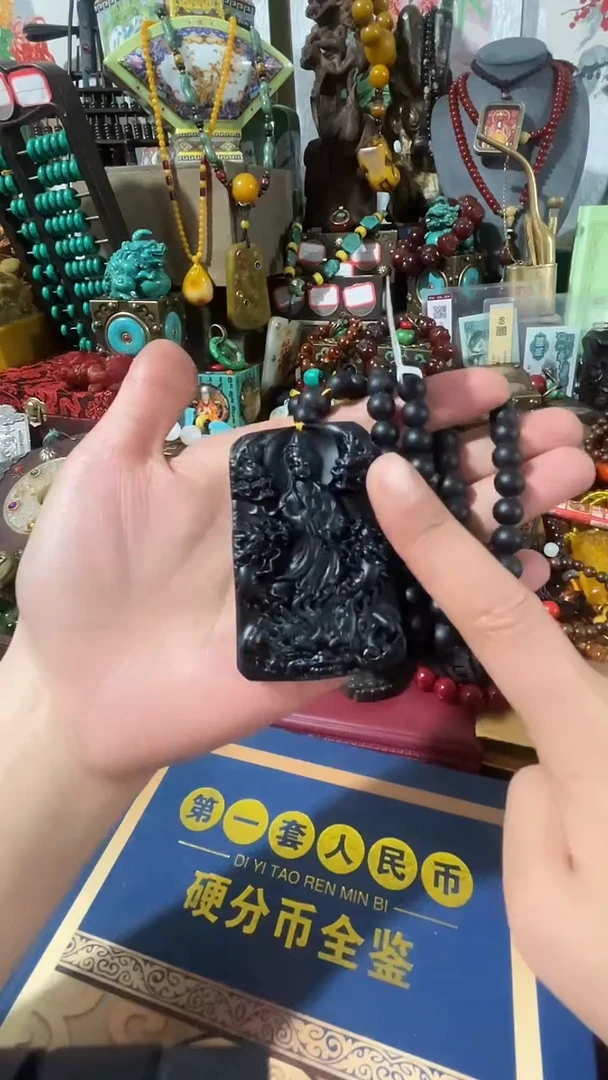 【闪购商品】琥珀颈饰未镶嵌撤店清仓好物分享