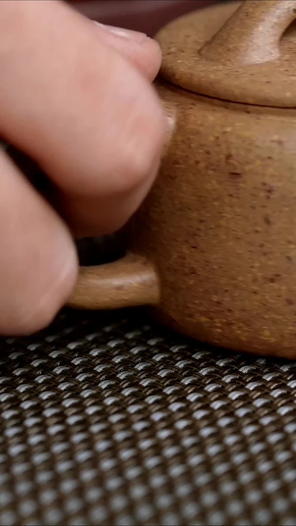 茶壶紫砂半手粗砂黄金段一号汉瓦150cc