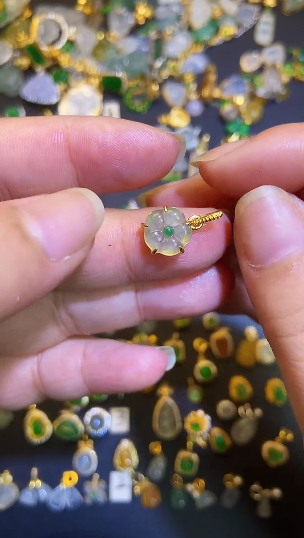 翡翠银S925镶嵌吊坠(不含链)1