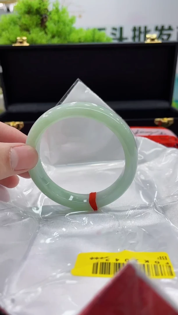 【闪购商品】翡翠手镯未镶嵌手镯