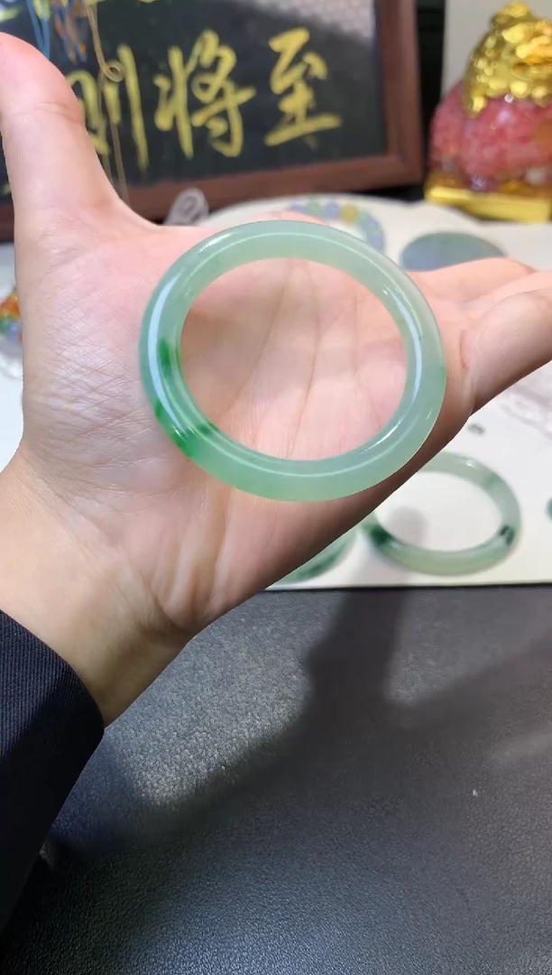 未镶嵌定制翡翠毛货