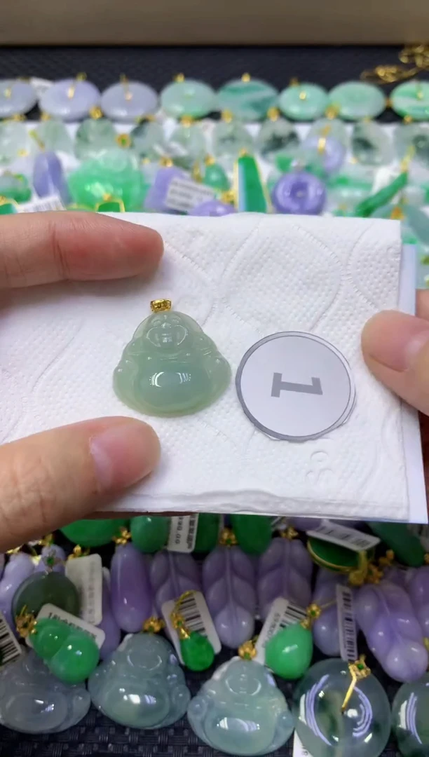 颈饰未镶嵌翡翠天然缅甸翡翠A货