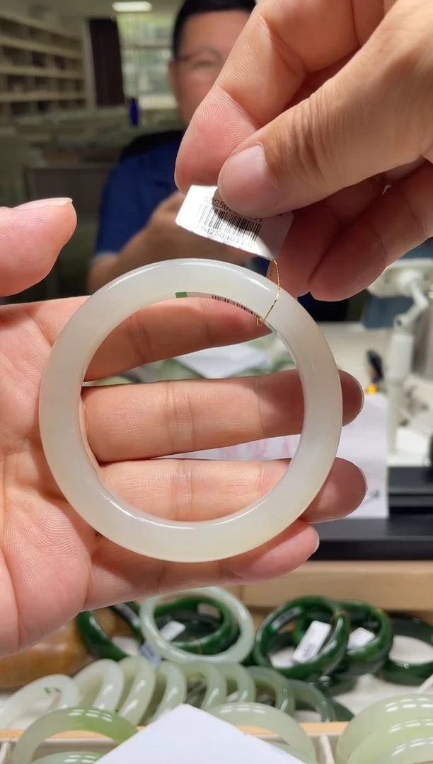 未镶嵌手镯和田玉59圈口 1132