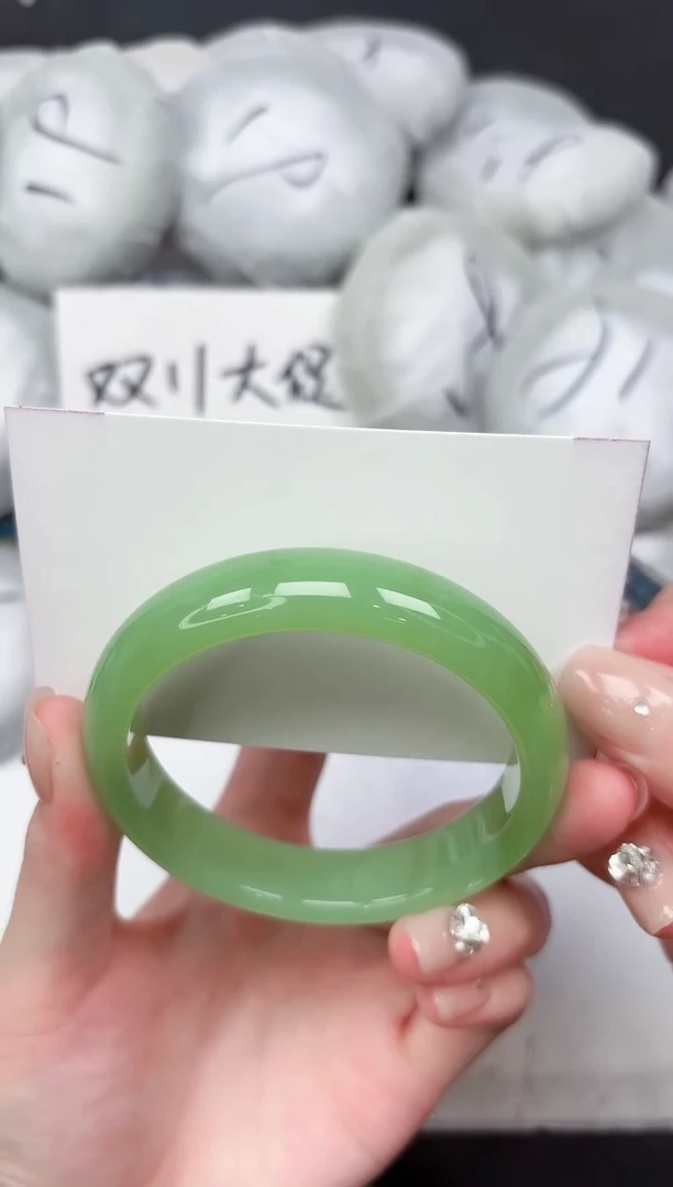 未镶嵌手镯石英质玉264-57.7