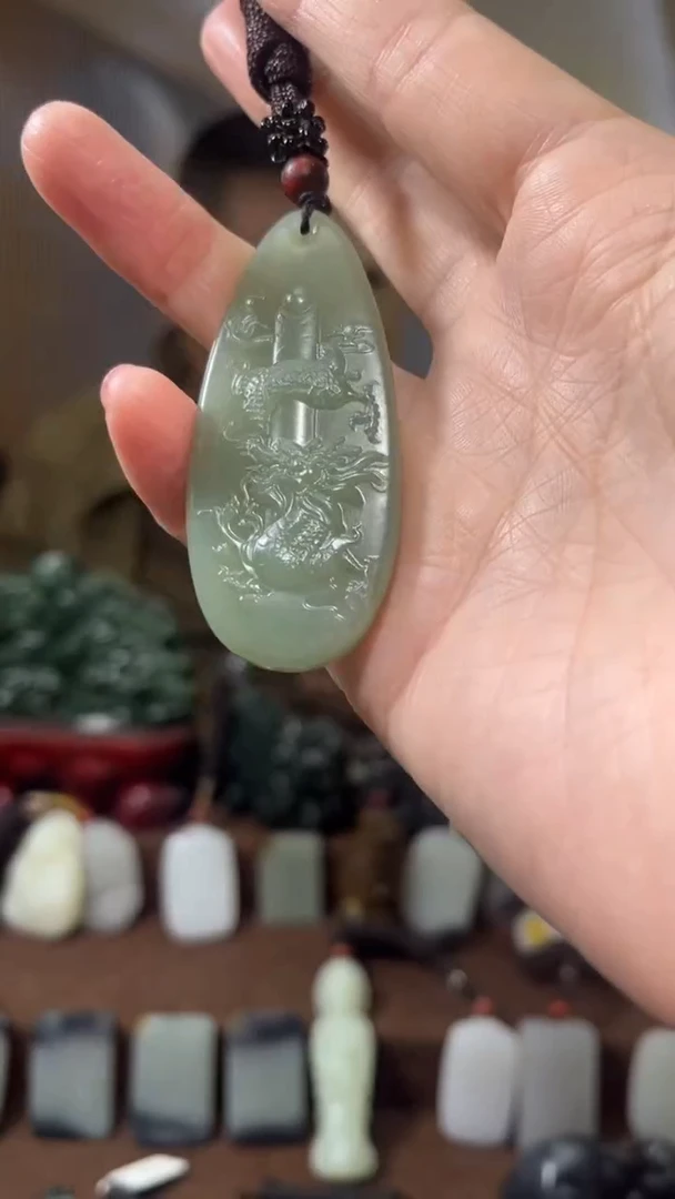 颈饰未镶嵌和田玉·