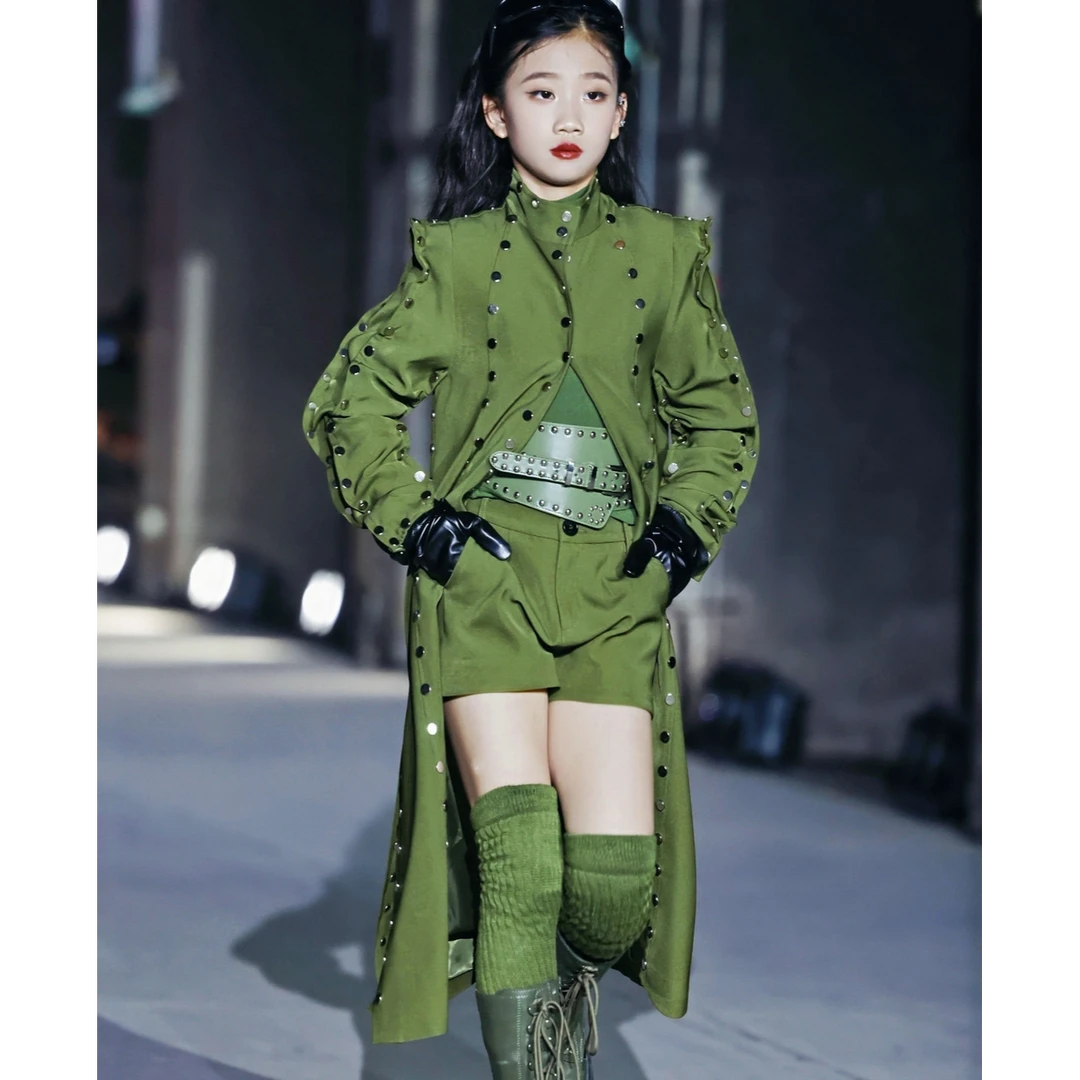 套装休闲西装长款服装复古军绿色大衣时尚美式设计师重工艺铆钉款