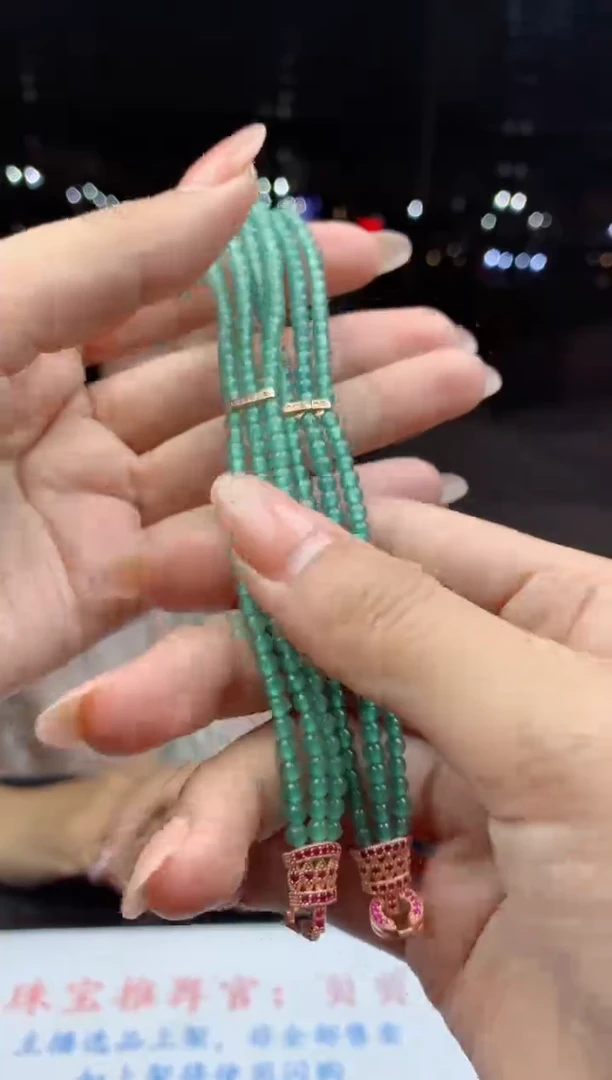 未镶嵌定制翡翠天然A货翡翠拍一发二