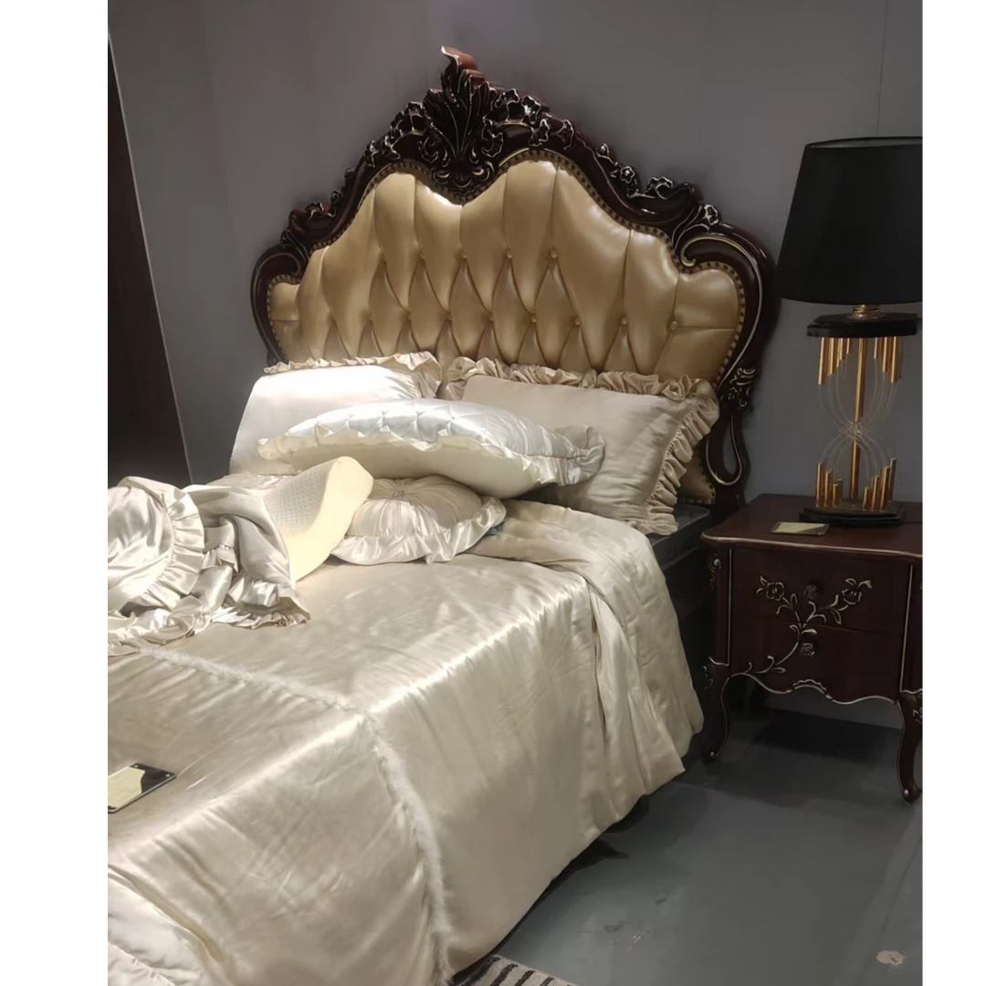 【佛山卓越家具】新古典实木雕花皮艺公主床1.5m床+床头柜+送棕垫