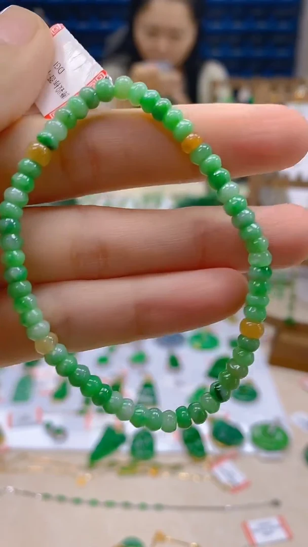 颈饰未镶嵌翡翠新号开播 全场乱卖