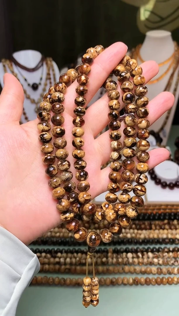 未镶嵌琥珀裸石抚顺琥珀老黄花9+108