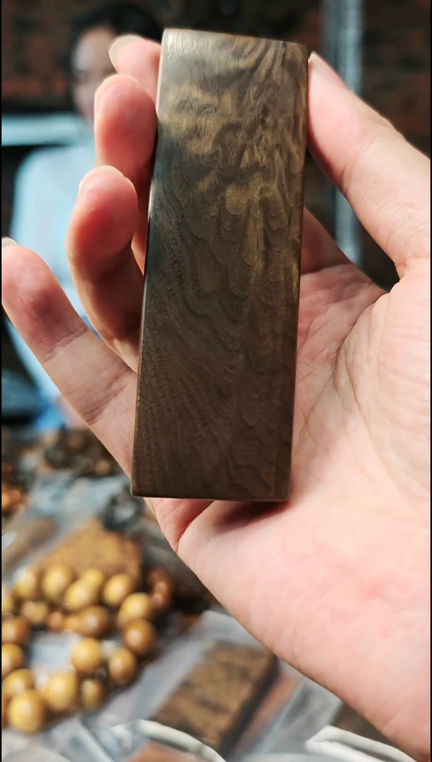 【闪购商品】金丝楠无事牌手把件