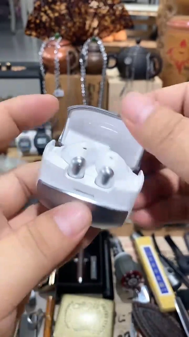 瓷片闪购商品  如图所示
