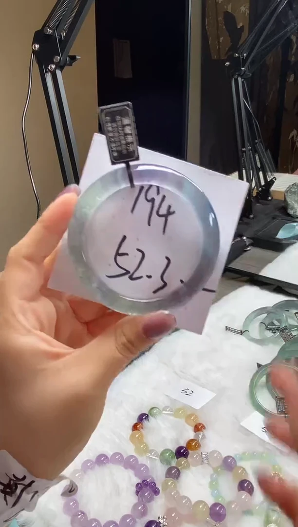 未镶嵌手镯水晶194号(天然水晶默认微瑕)