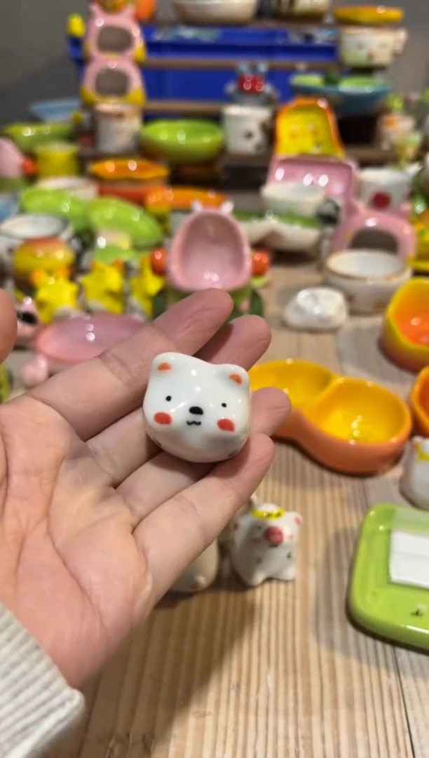 77手绘釉下彩微瑕陶瓷