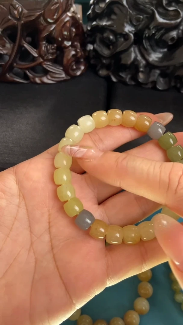 未镶嵌手链和田玉手串