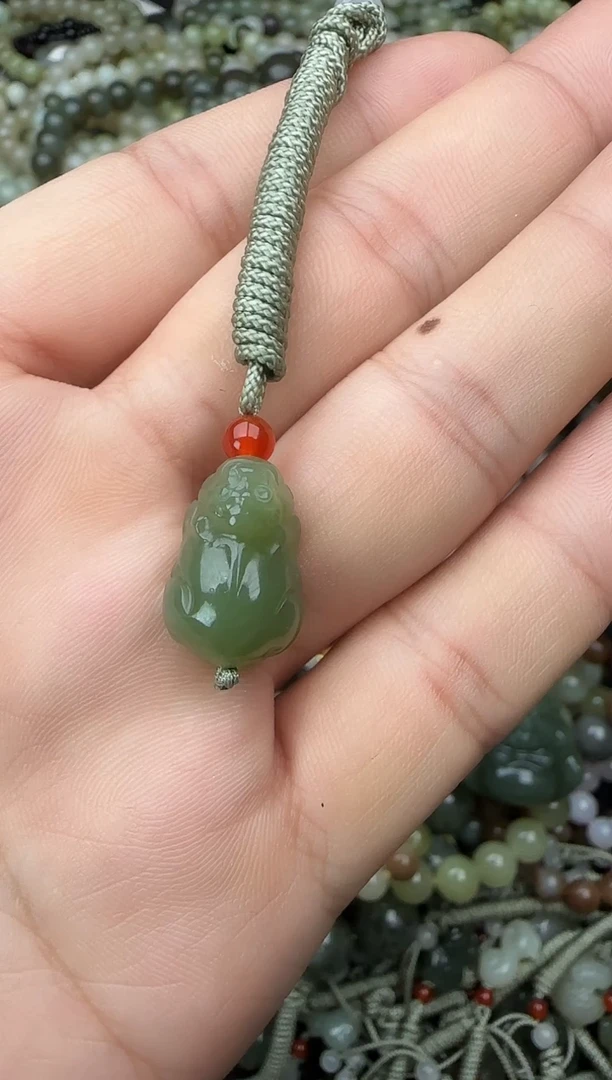 颈饰未镶嵌和田玉拍一发一