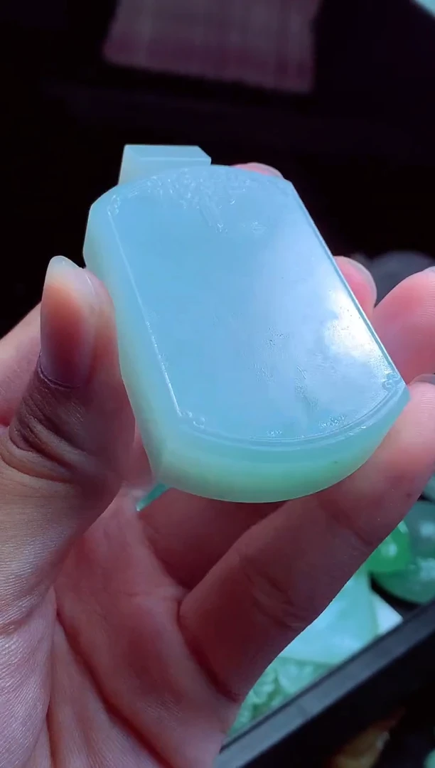 定制翡翠未镶嵌翡翠毛货定制