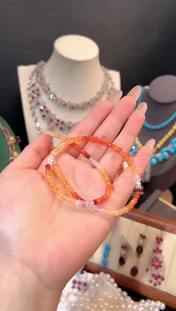 未镶嵌欧泊颈饰珠串