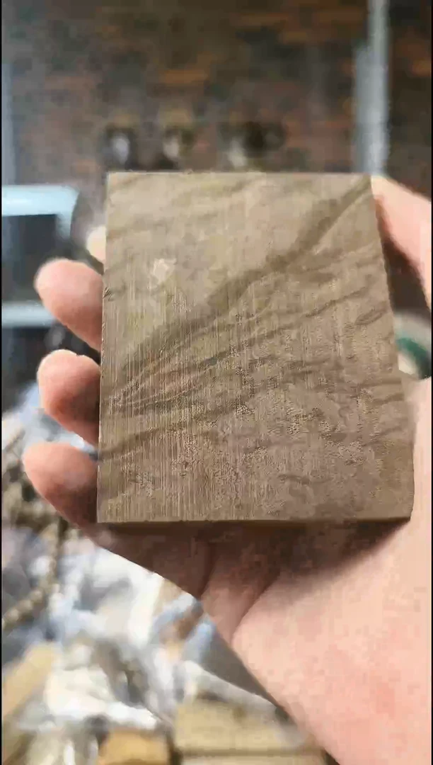 【闪购商品】金丝楠原材料手把件