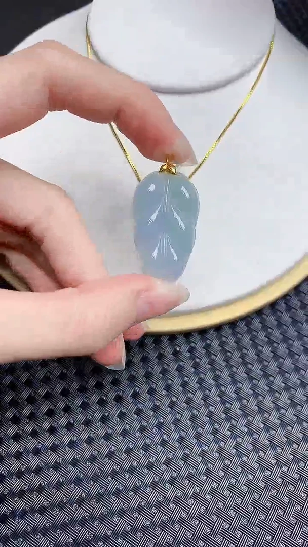 【闪购商品】翡翠颈饰18K金镶嵌687678687