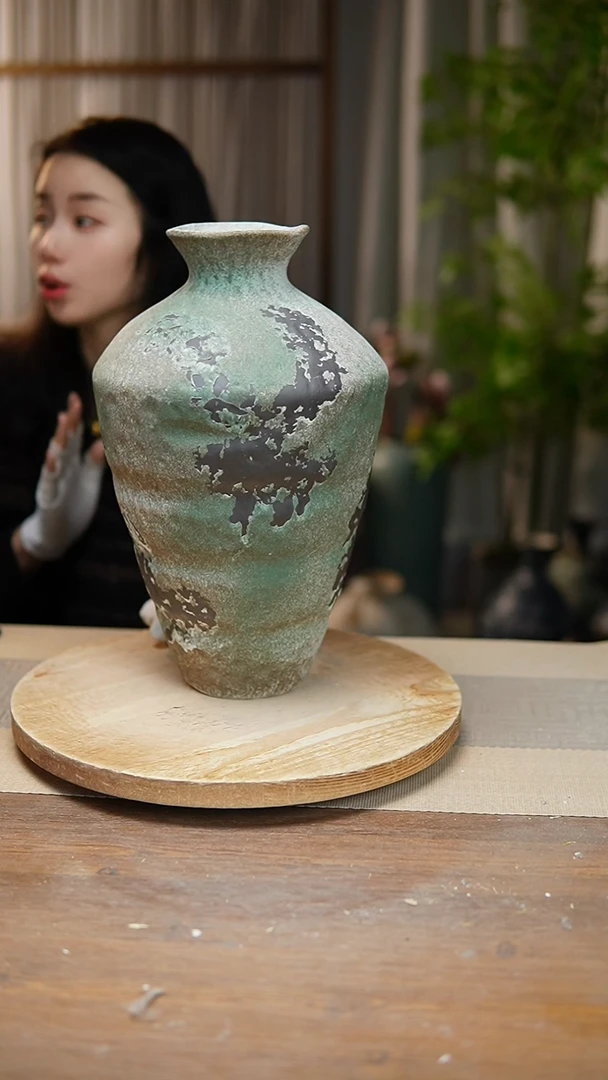 【闪购商品】陶瓷 花器诧寂复古绿高脚