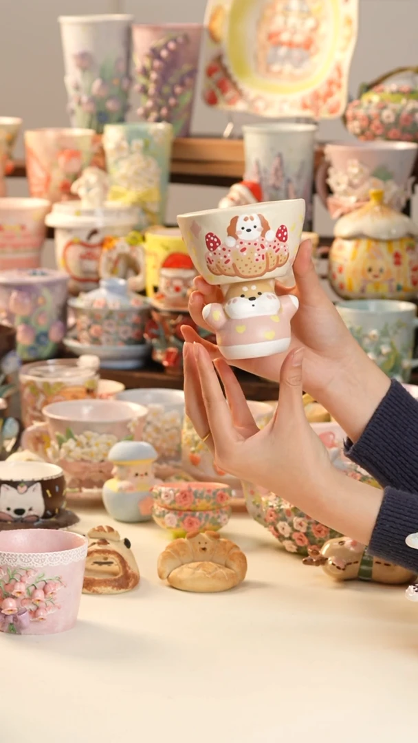 摆件陶景德镇釉下彩手绘设计师款陶瓷