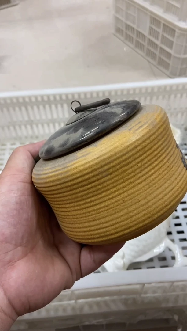 杯无运费险有瑕疵的摄影的产品有使用过的痕迹有点脏介意勿拍