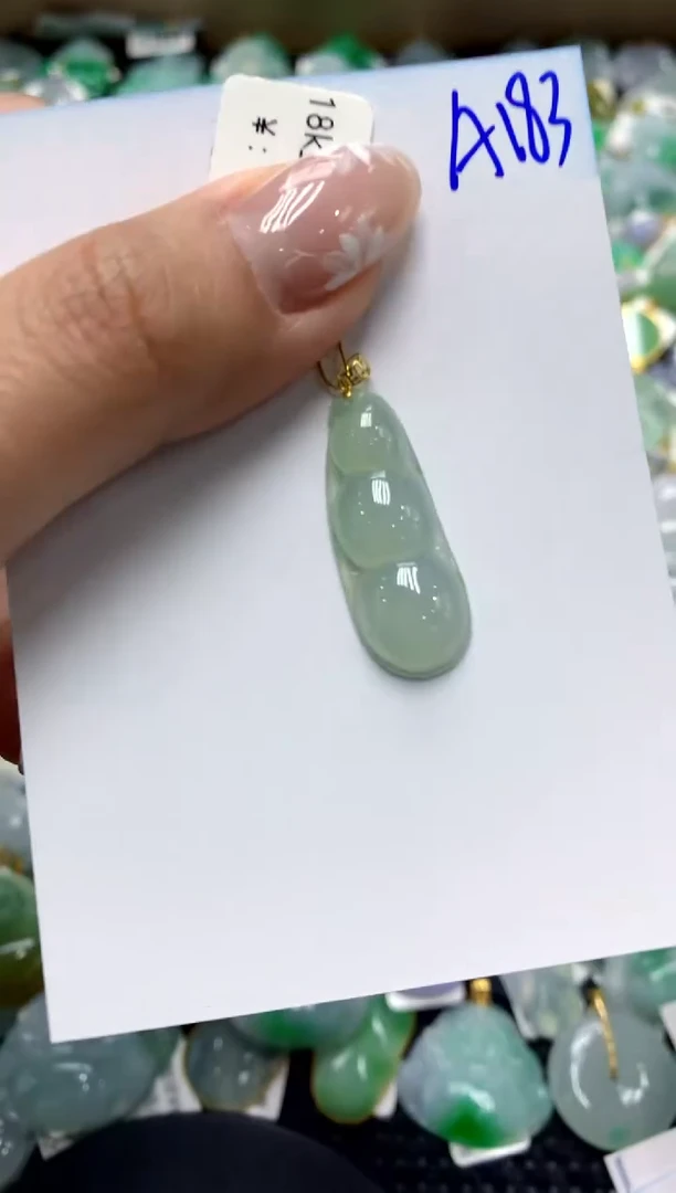 【闪购商品】翡翠颈饰18K金镶嵌1111111111111111111