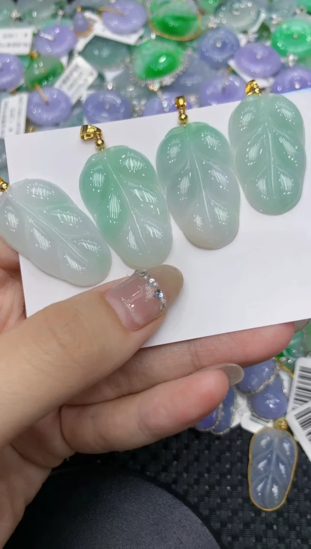 【闪购商品】翡翠颈饰合金222222222多样性发其一