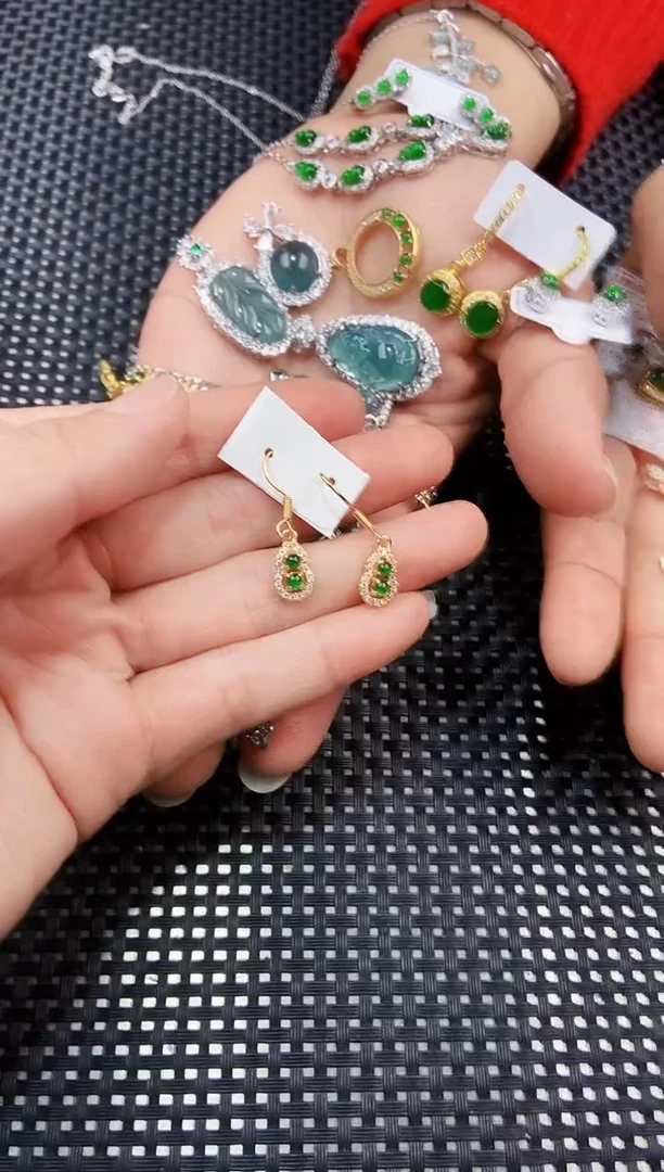 【闪购商品】翡翠耳饰未镶嵌111111111