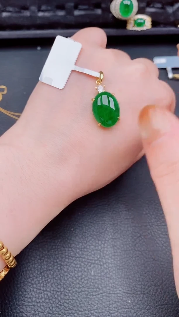 【闪购商品】翡翠颈饰银S925镶嵌天然a货翡翠359