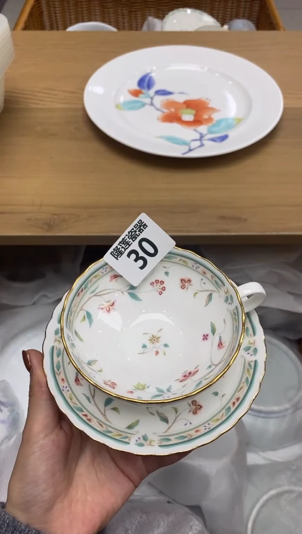 瓷片隆莲瓷器欢迎大家