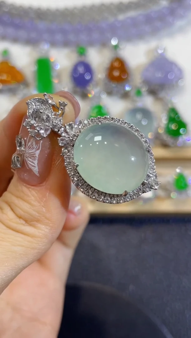 吊坠(不含链)18K金镶嵌翡翠团购48