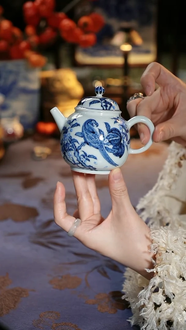 一儒堂 鹦鹉寿桃小壶