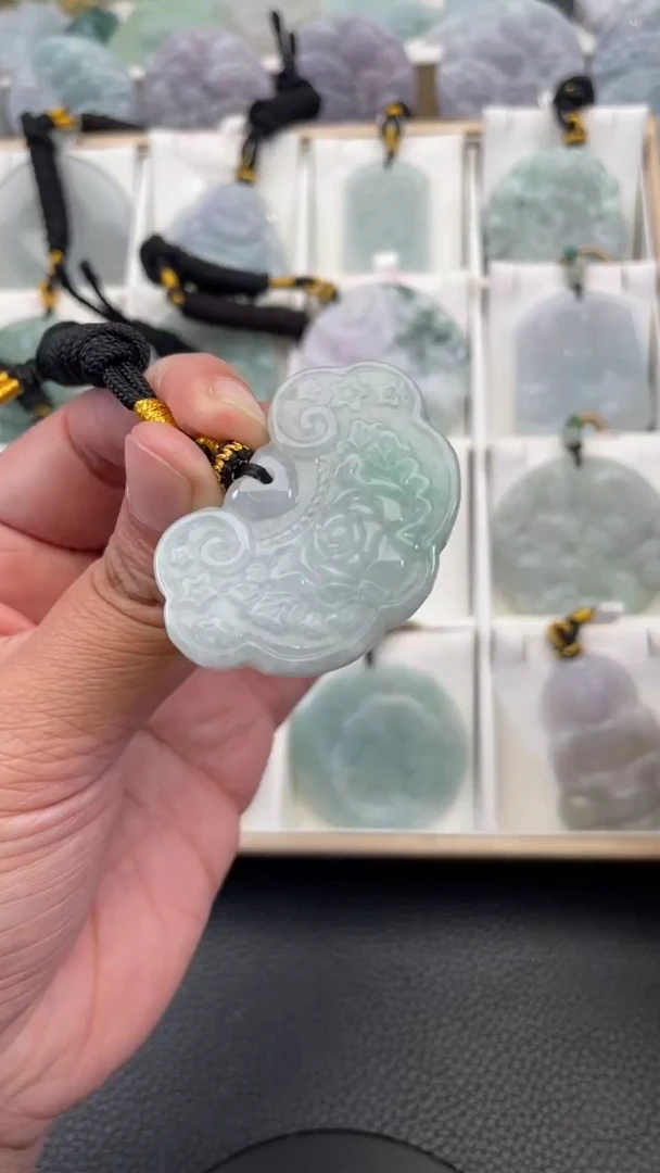 颈饰未镶嵌翡翠天然缅甸翡翠A货385