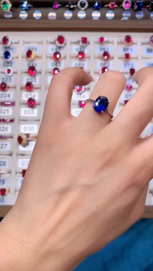 蓝宝石戒指银S925镶嵌810白