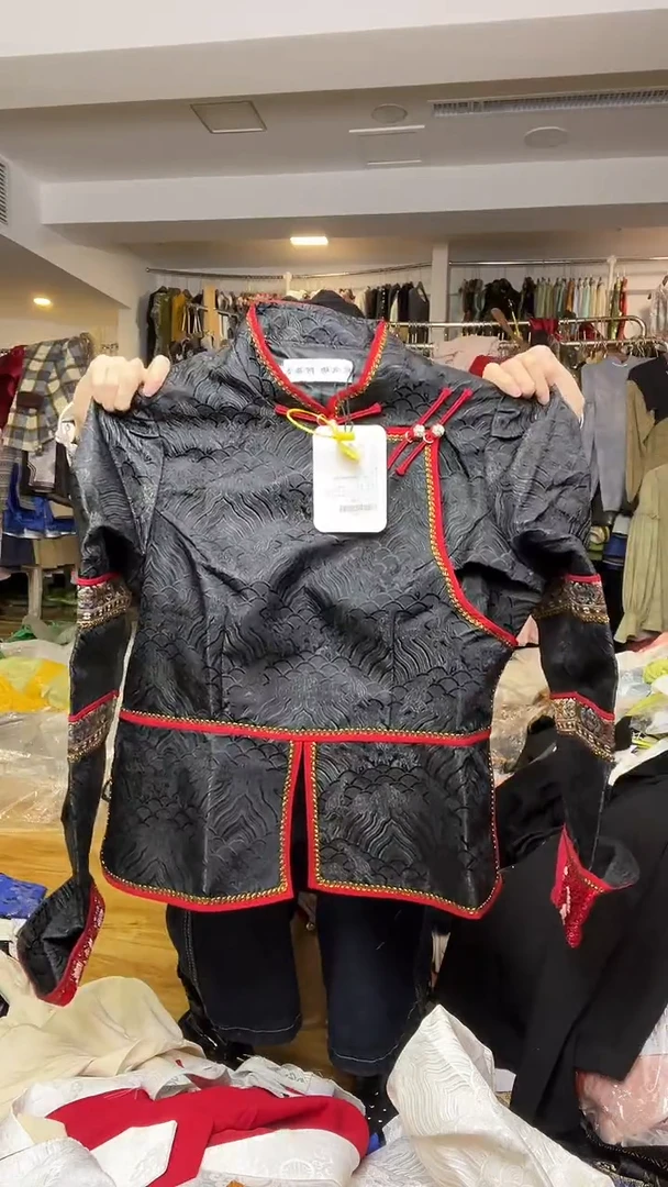 外套       L码        105-115斤