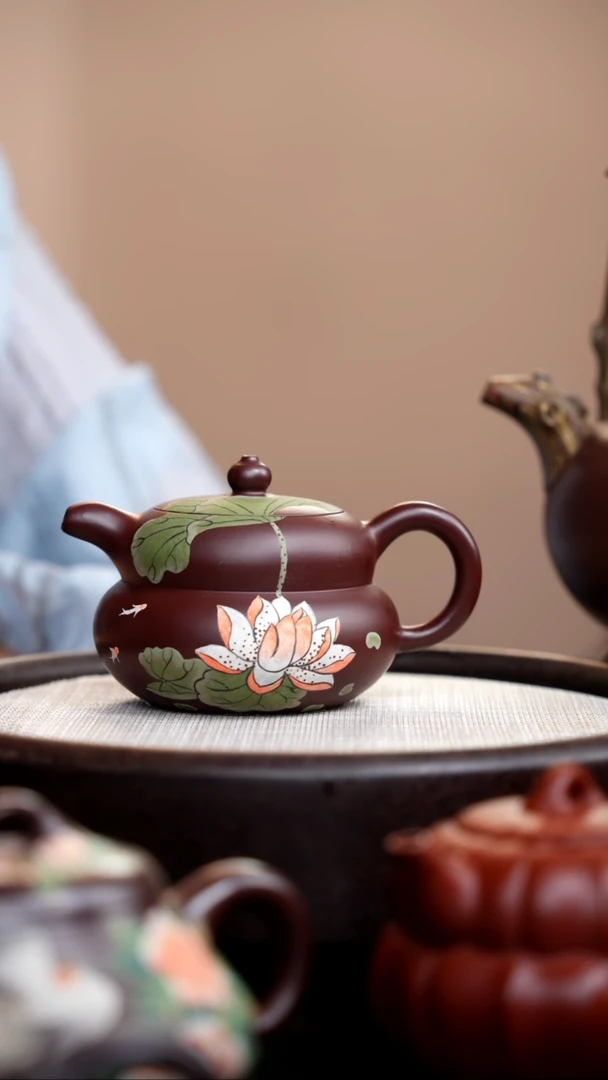 茶壶紫砂紫泥葫芦壶泥绘荷花