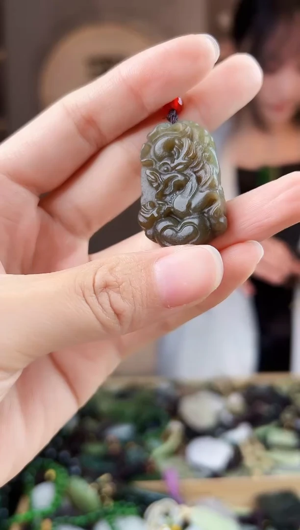 颈饰未镶嵌和田玉拍一发一，多样性发货