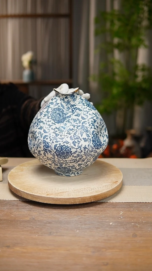 【闪购商品】陶瓷花器青花瓷缠枝莲大肚