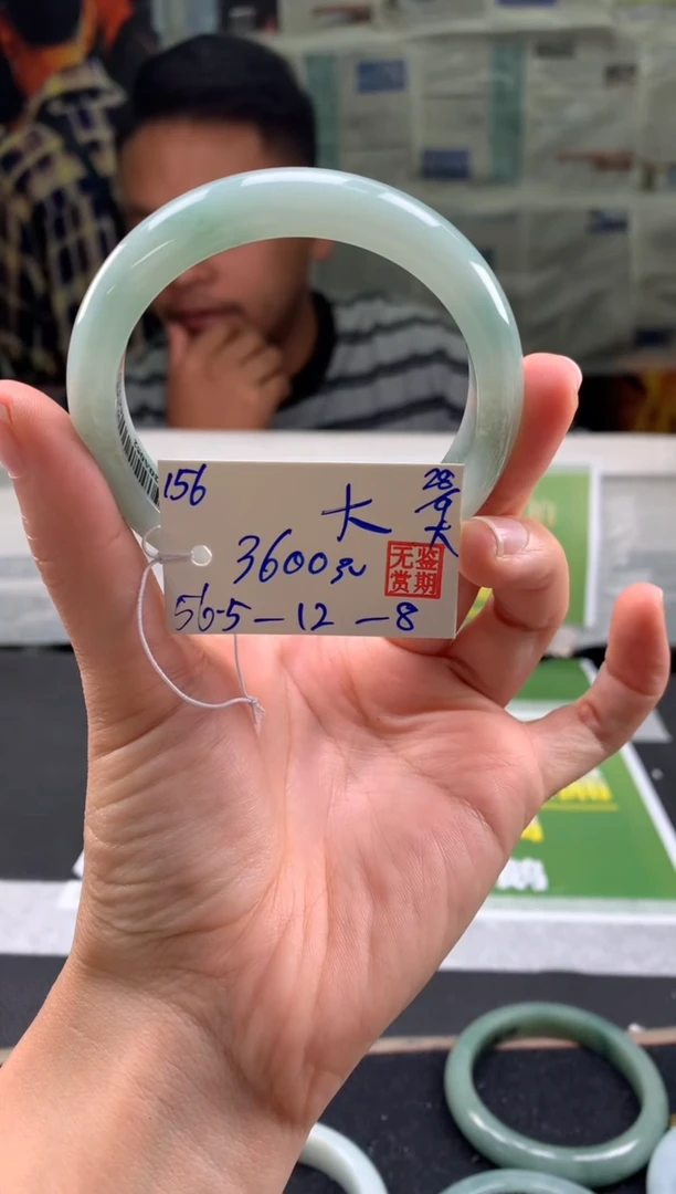 未镶嵌手镯翡翠大**飞翡翠手镯 下单联系小耳机#156